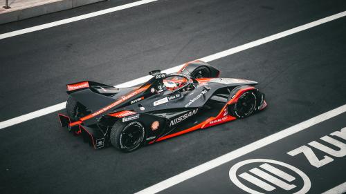 کارون چاندهوک: آینده «آیساک حجار» در رد بول به تصمیم «فلسفی» تیم برای ۲۰۲۶ گره خورده است